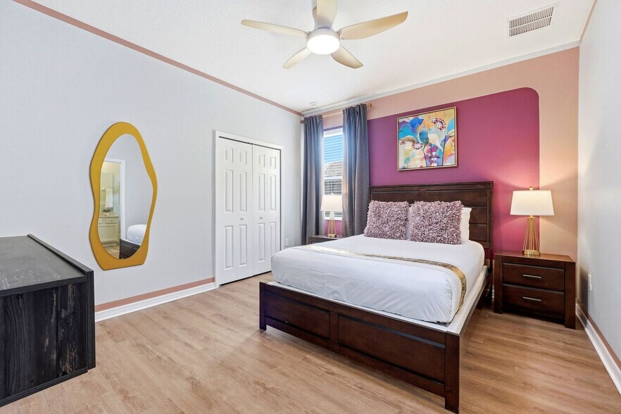 Building Photo - 6001 Broad Oak Dr