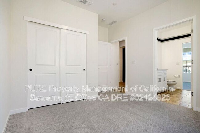 Building Photo - 273 Cask Dr