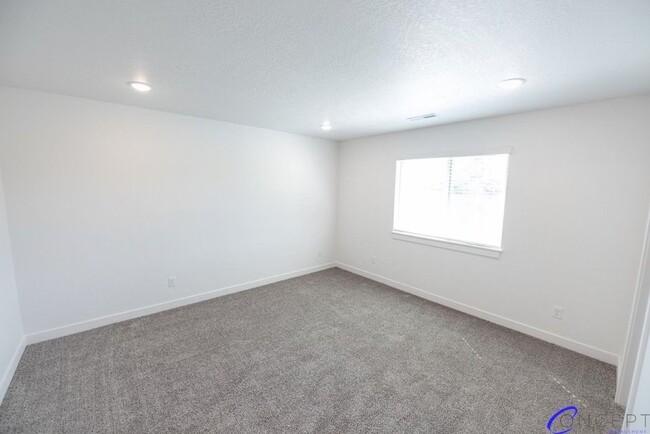 Building Photo - Sienna Village Townhomes