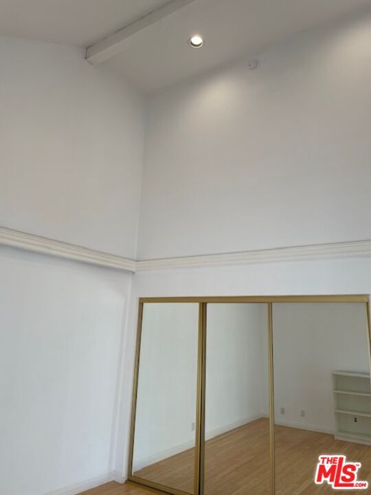 Building Photo - 4338 Redwood Ave