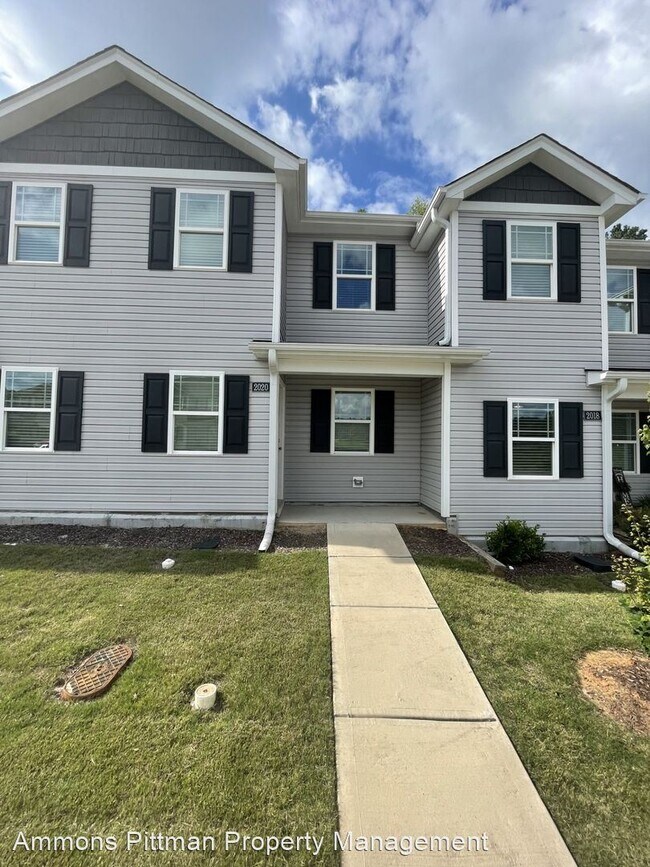 2 br, 2.5 bath House 2020 Wiggins Village 2020 Wiggins Village Dr