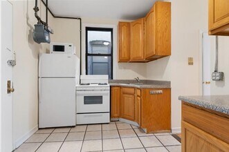 Building Photo - 2 bedroom in NEW YORK NY 10003
