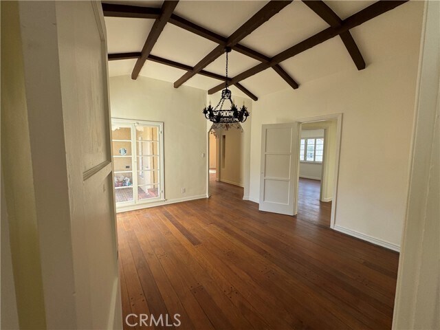 Building Photo - 144 S La Peer Dr