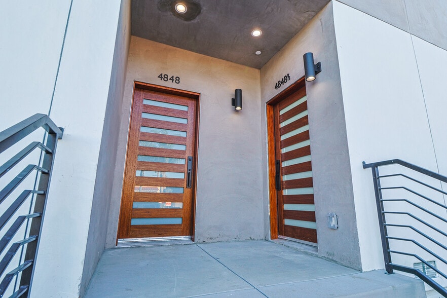 Building Photo - 4848 W 17th St