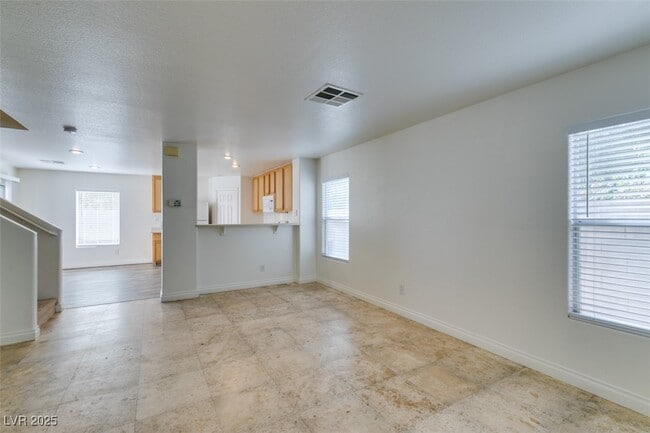 Building Photo - 8939 Spring Peeper Ave