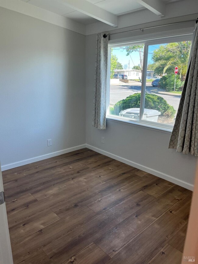 Building Photo - 100 Joan Dr