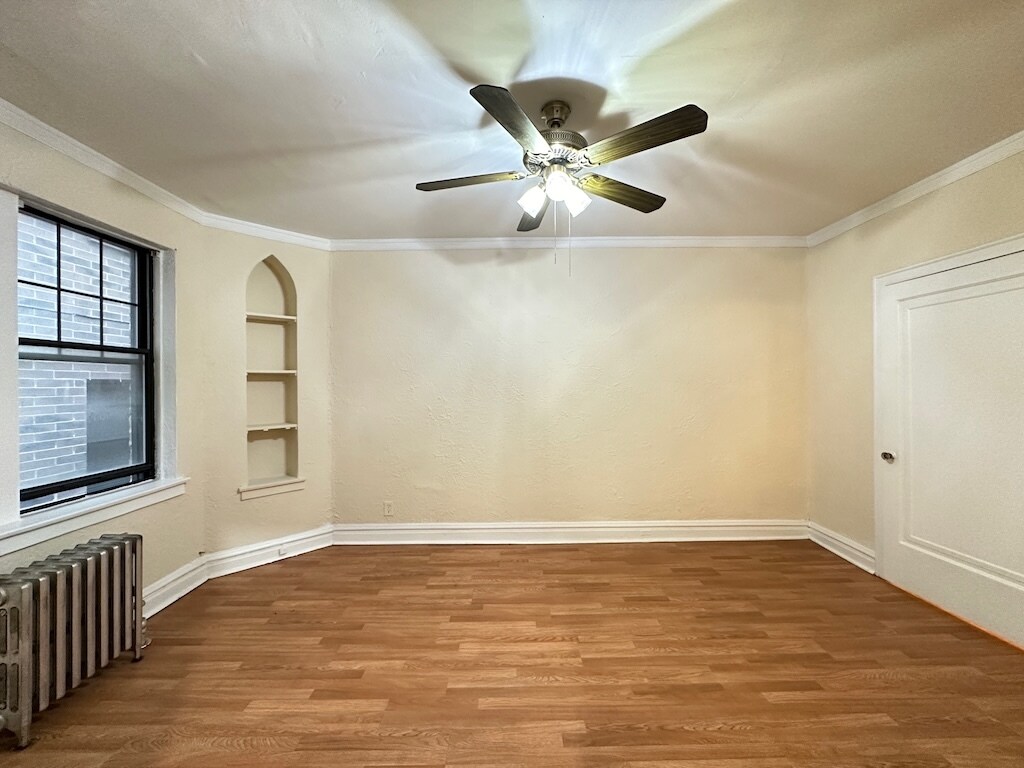 Building Photo - 4832 N Damen Ave