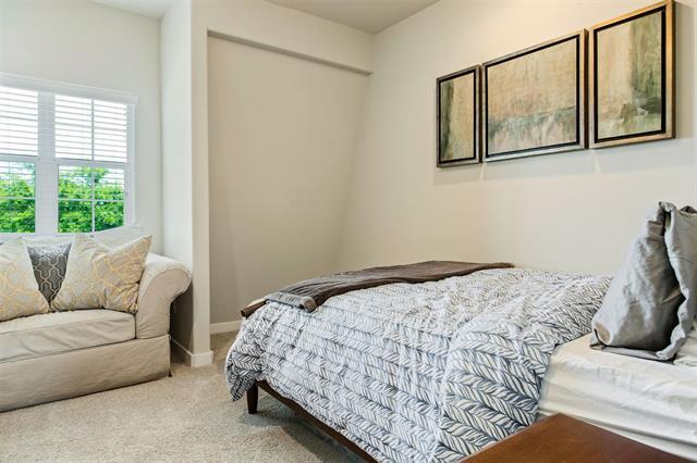 Building Photo - 5820 Bryan Pkwy