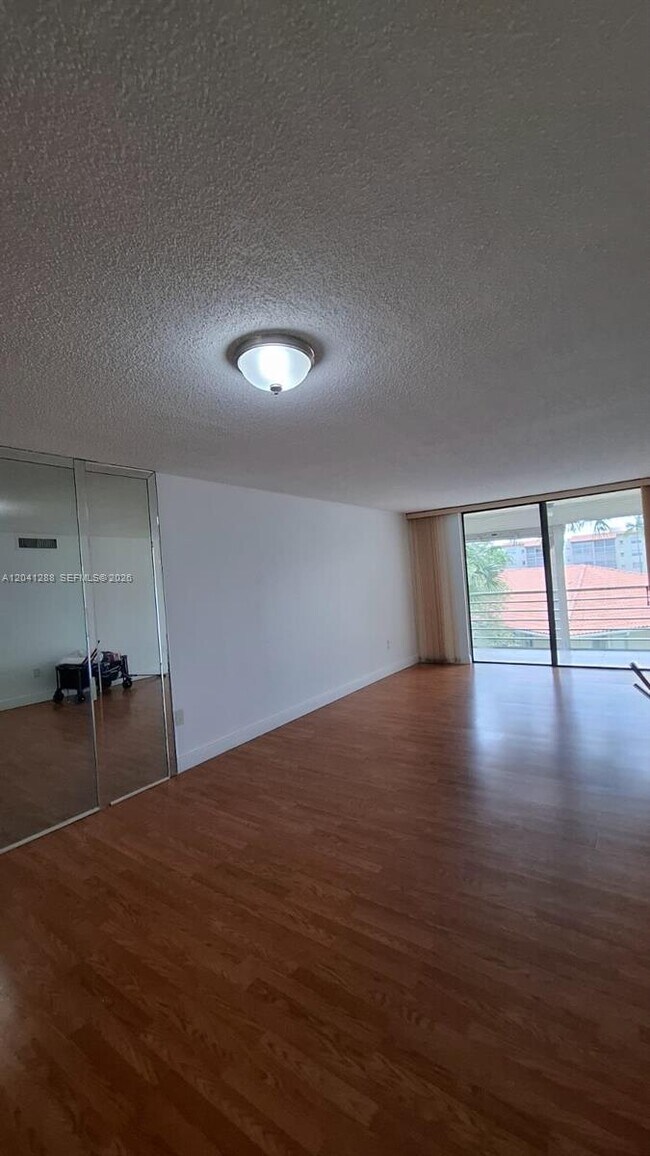 Building Photo - 1830 SW 81st Ave