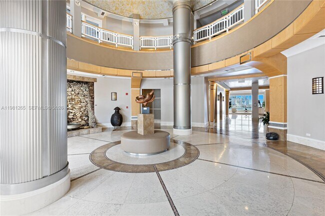 Building Photo - 848 Brickell Key Dr