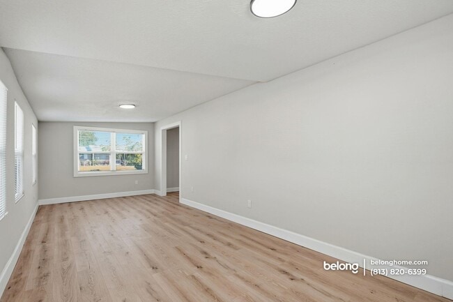 Building Photo - 3128 Bay St