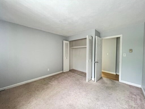 Building Photo - 54 Fountain Ln