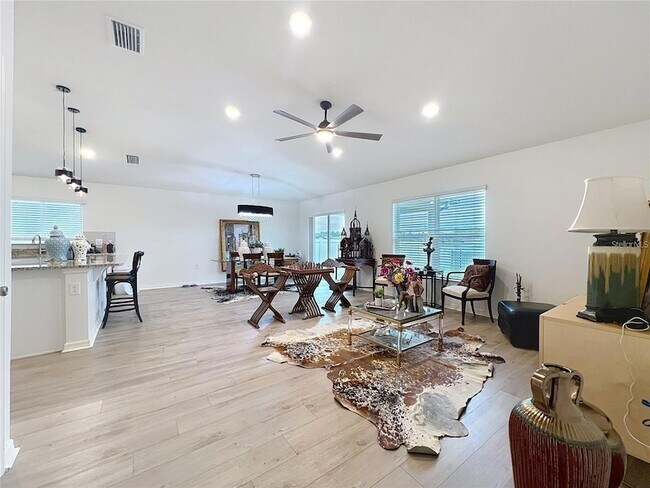 Building Photo - 1524 Venice Ln