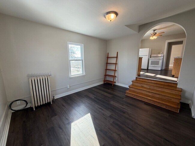 Building Photo - 1865 Fisher St