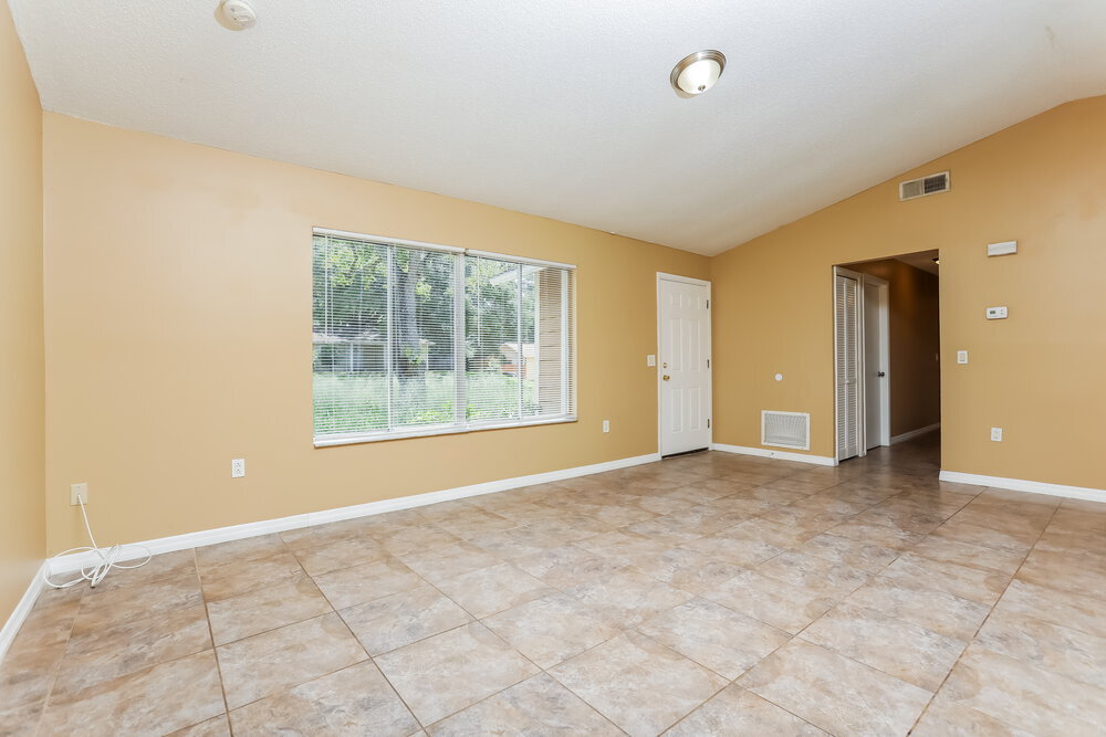 Building Photo - 5343 Broken Pine Cir