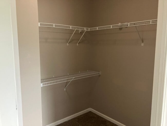 Building Photo - 3 BR / 3 BA @ Bridgepointe