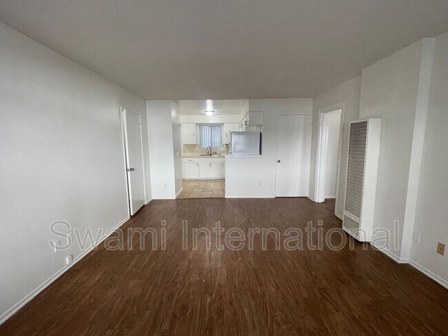 Building Photo - 345 Stepney St