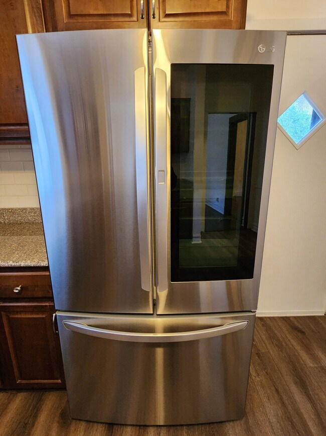 Appliances - 627 N Drake Ave