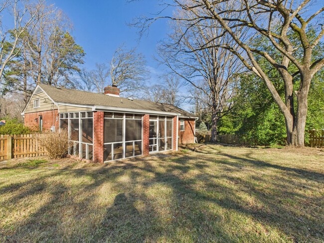 Building Photo - 6955 Navaho Rd