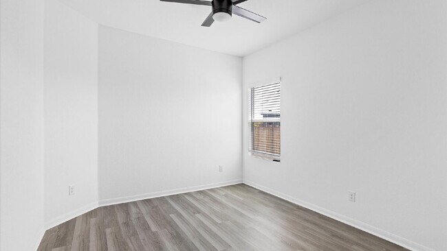 Building Photo - Charming 3-Bedroom Home on a Quiet Cul-de-...
