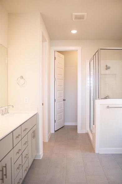 Building Photo - 123 Table Top Bnd