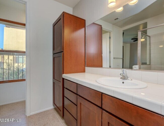 Building Photo - 2423 E Autumn Flower Dr