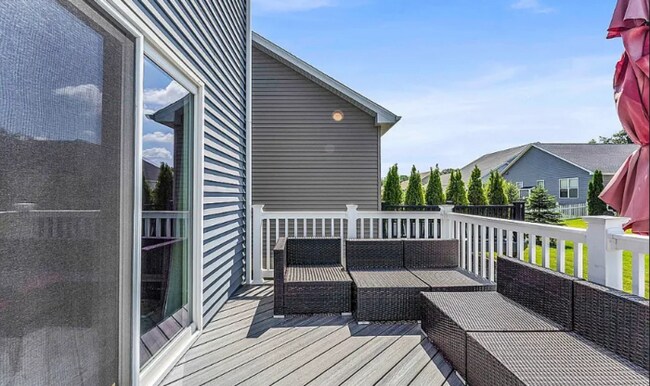 Building Photo - Charming 4 beds 5 baths in Brunswick!