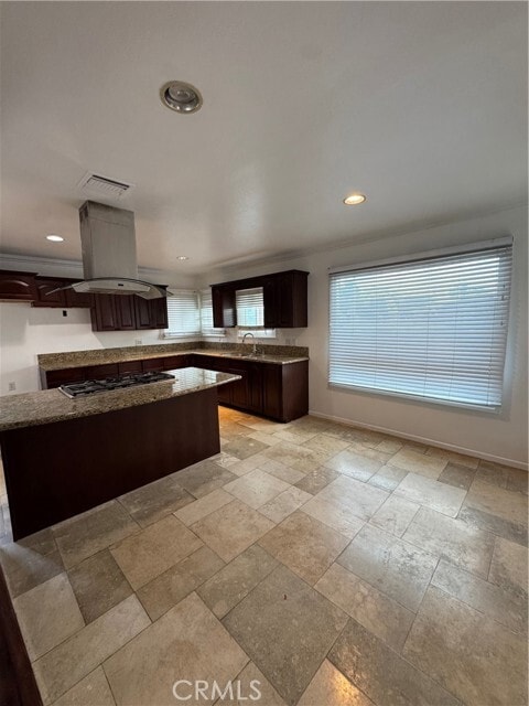 Building Photo - 3833 W 105th St