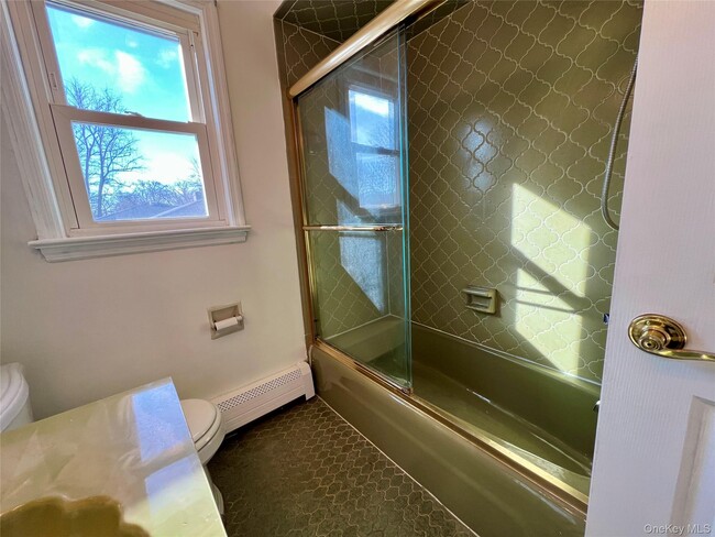 Building Photo - 34 Cross St