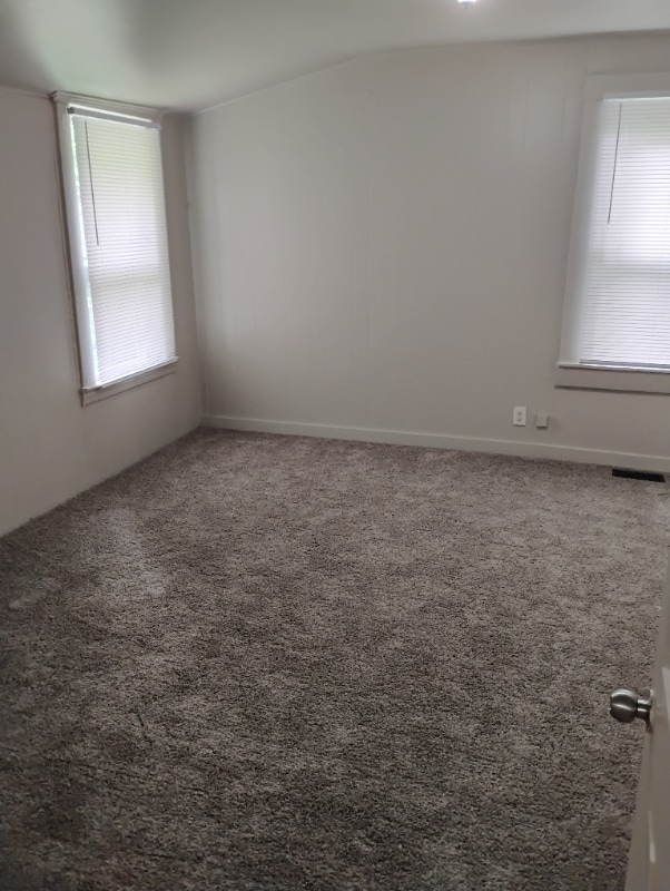 Building Photo - 2615 Greenwood Ave