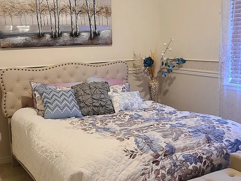 Building Photo - 2467 Twin Peaks Vw