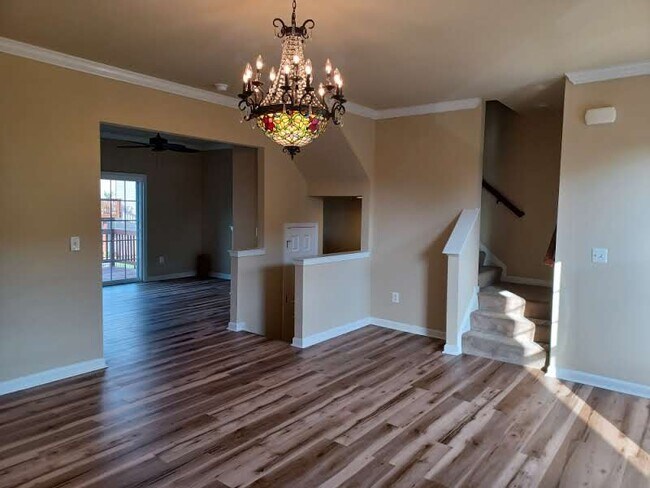Building Photo - 103 Argyle Ct