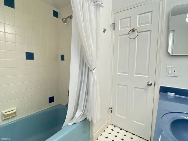 Building Photo - 3 br, 2 bath House - 306 Edison Ave