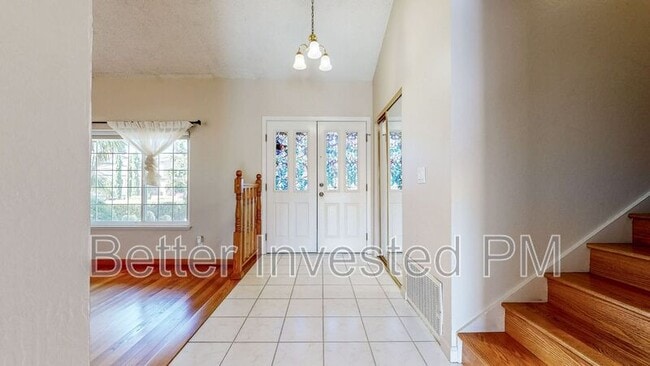 Building Photo - 848 Sprucewood Ct