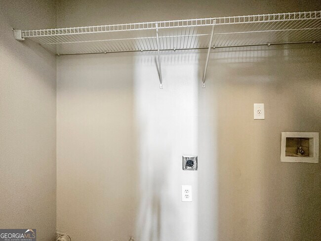 Building Photo - 255 Buffington Dr