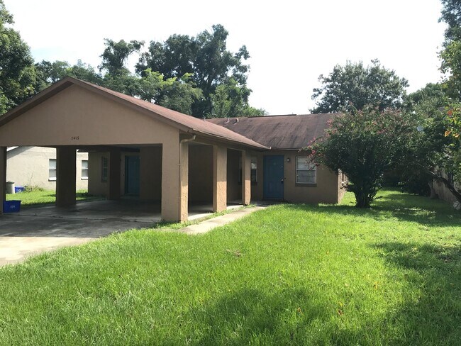 Building Photo - Must See! 2 Bedroom/2 Bathroom Duplex In Sanford!!!!