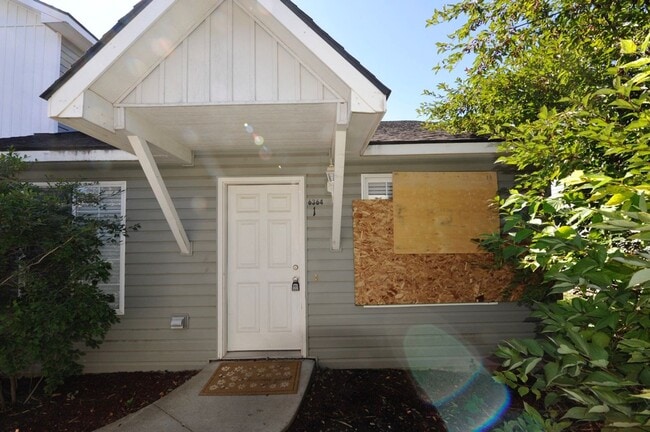 Building Photo - 6364 W Trestle St