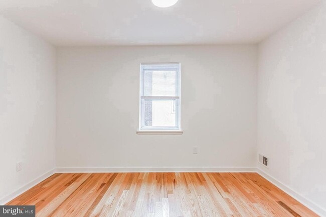 Building Photo - 1642 Olive St