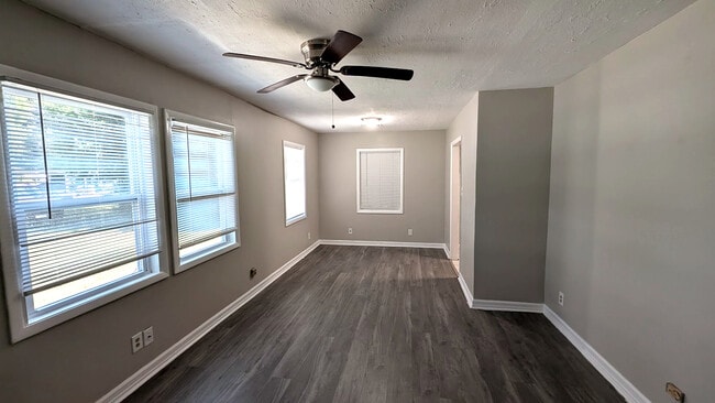 Building Photo - 203 Johns Rd