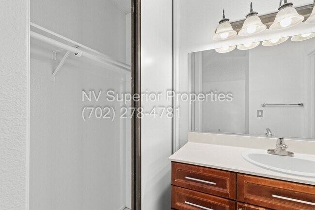 Building Photo - SW!! Spring Valley!! Single Story!!! Covered Patio!!! Fire Place!! Pet Friendly!!! Community Park...