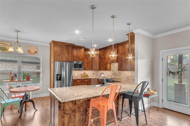 Building Photo - 129 Oak Spgs Lp