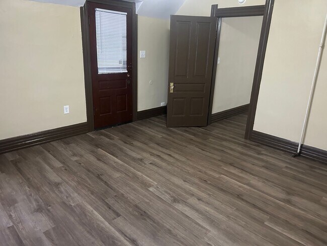 Building Photo - 946 Butler St