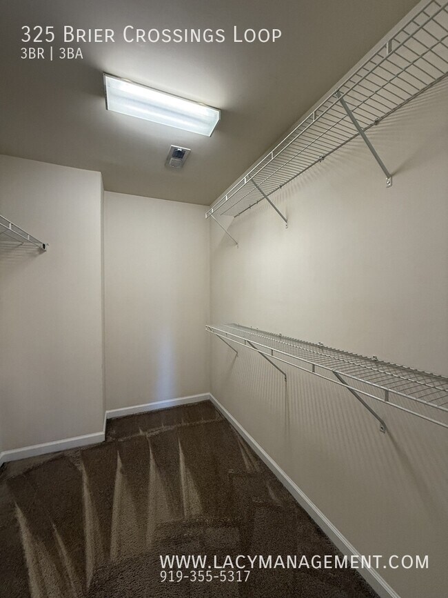 Building Photo - 325 Brier Crossings Loop