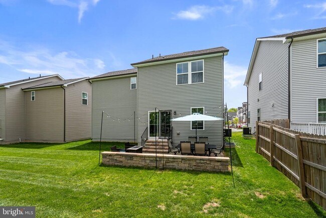Building Photo - 1713 Aurora Way