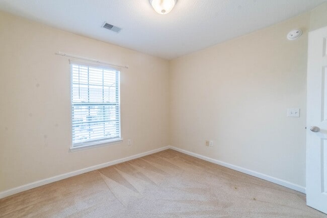 Building Photo - Available Soon!