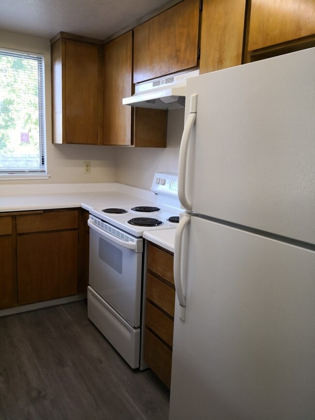 Building Photo - Bay Point  - 2 beds and 2 baths Second Floor Condo