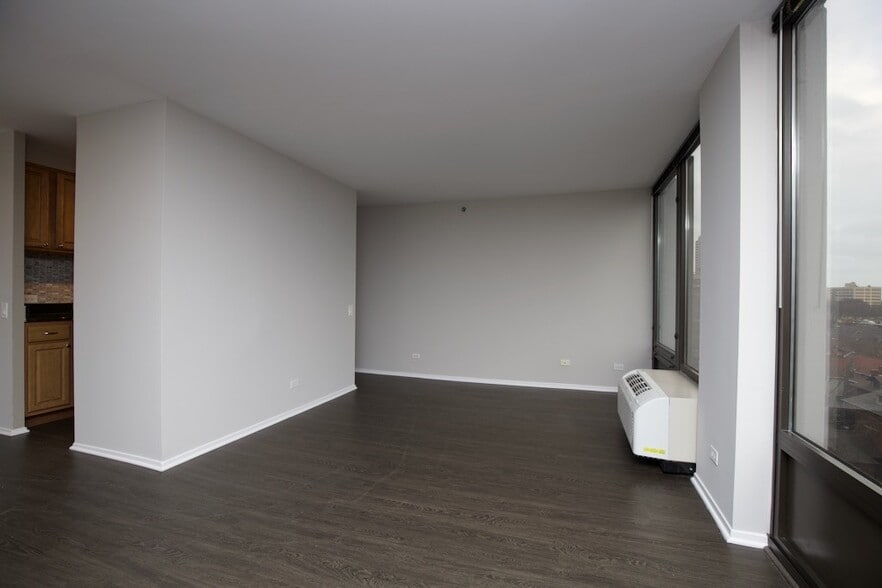 Building Photo - 4334 N Hazel St