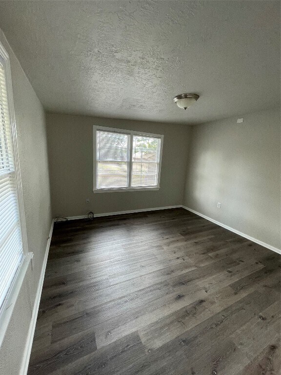 Building Photo - 606 Marshall St