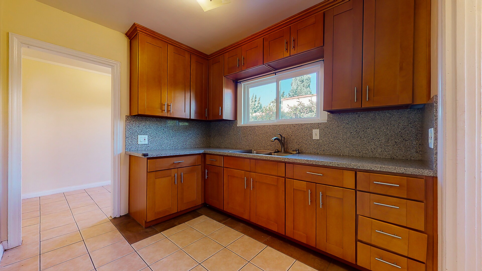 Building Photo - 1400 N Dominion Ave