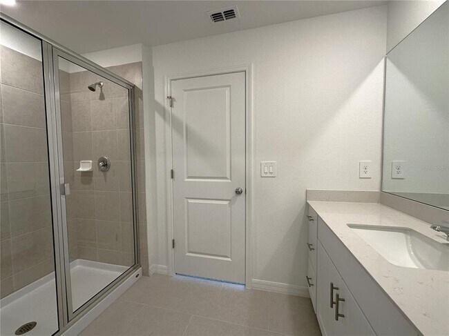 Building Photo - 28521 SWEET MEADOW Dr